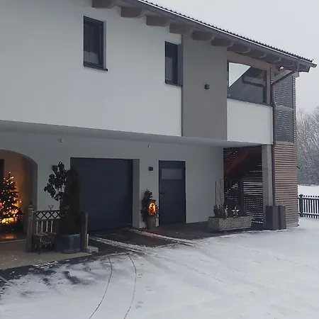 Naehe Wolfgangsee Salzkammergut * Strobl